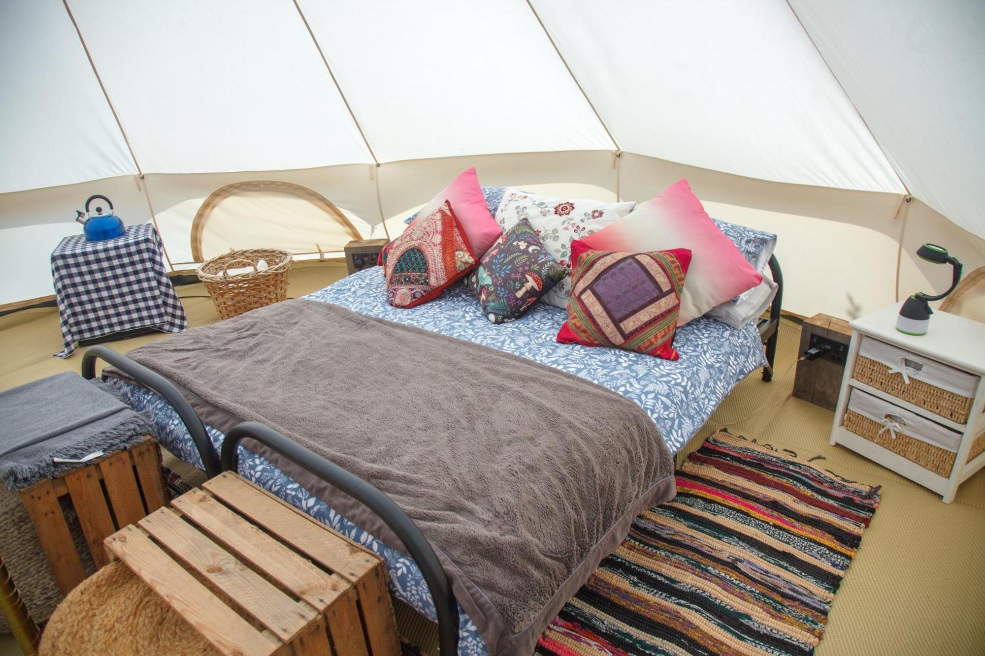 Glamping Meadow Bell Tent Stithians Bagian luar foto